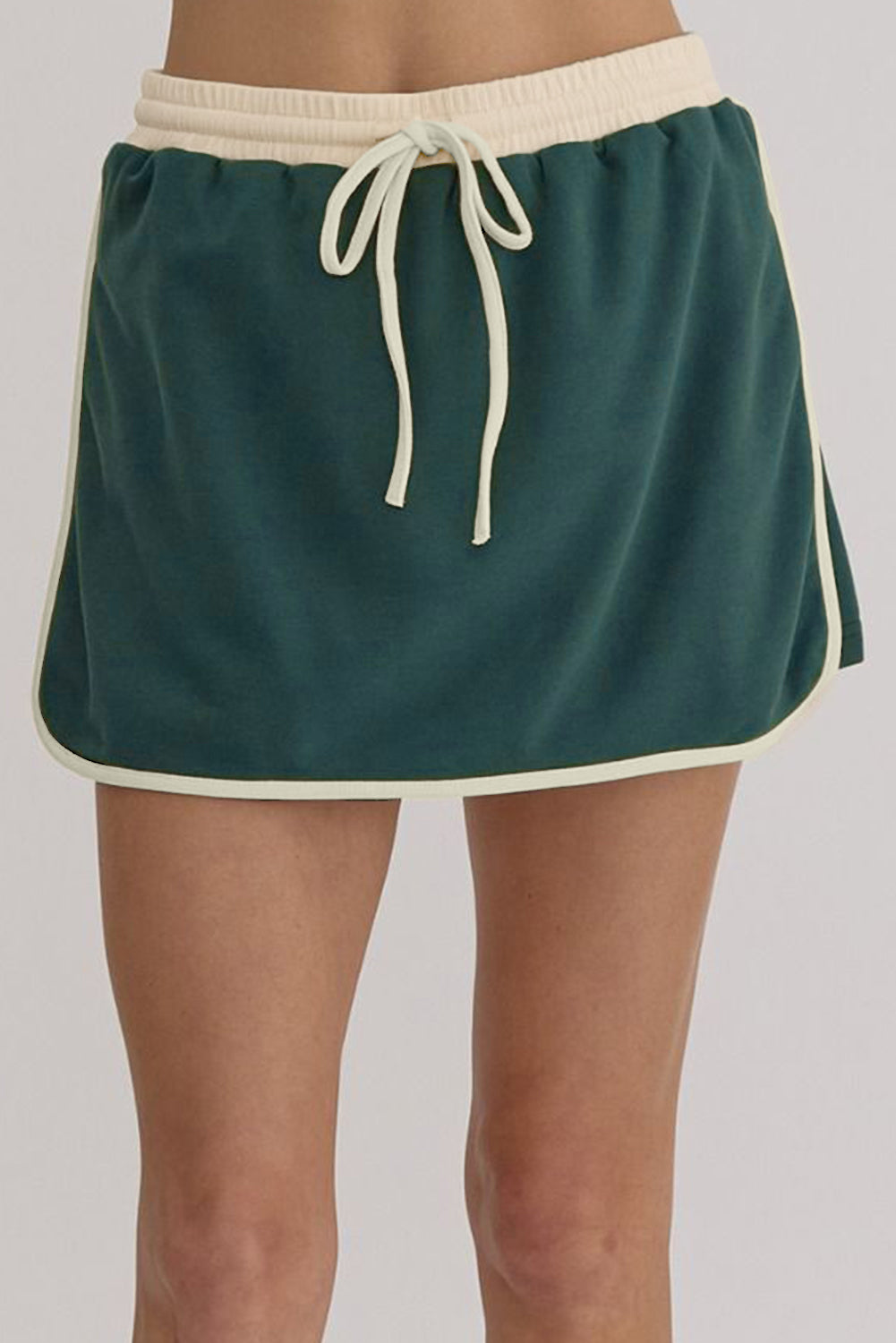 Coffee Color Contrast Loose Pullover and Lace-up Waist Skort Set