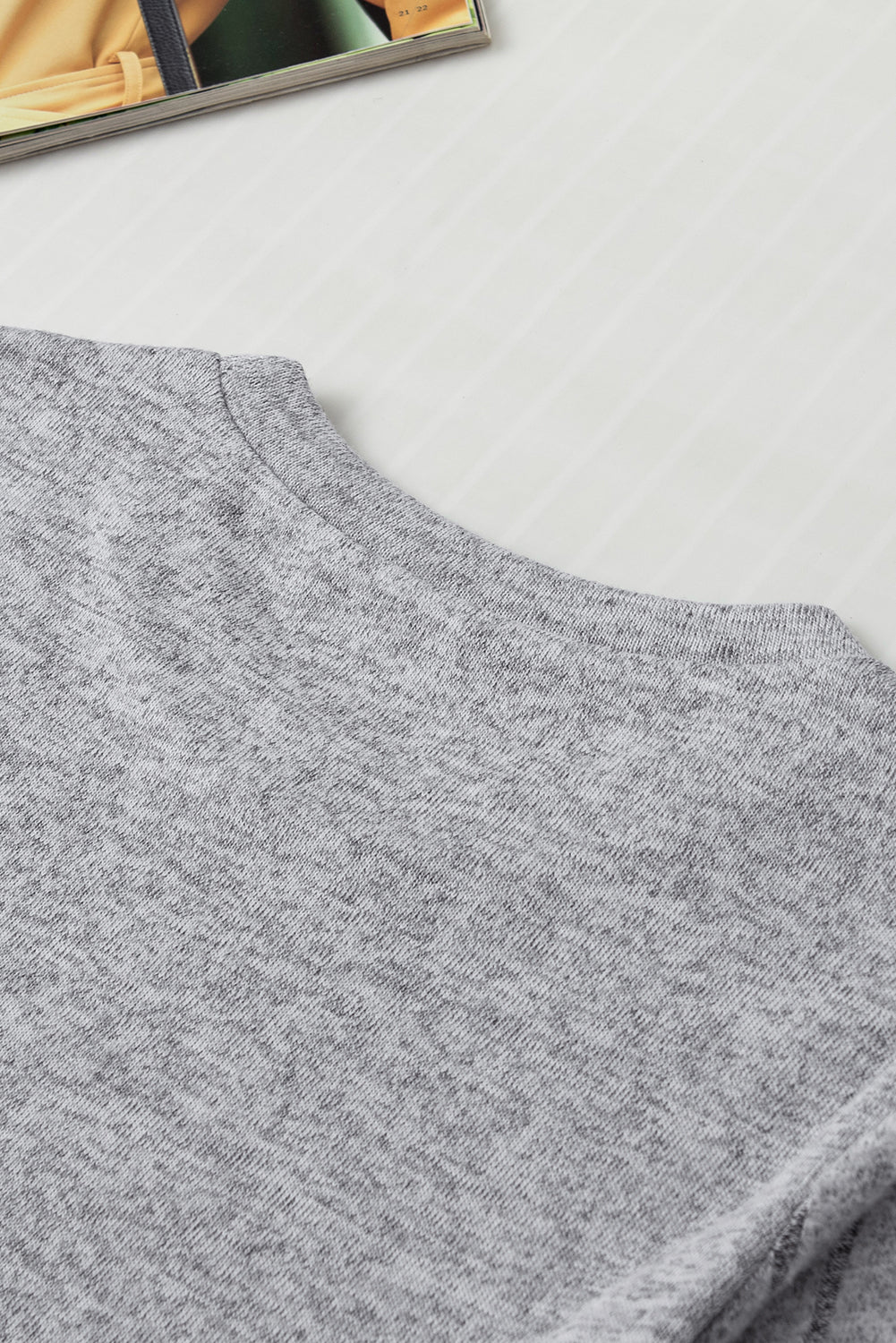 Gray Ribbed Splicing Sleeve Round Neck T-shirt